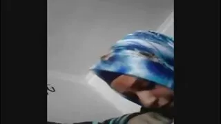 স্তুপীকৃত কালো কেশিক ...