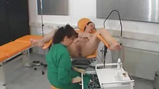 ঐশ্বরিক ফ্ল্যাট স্তন ...