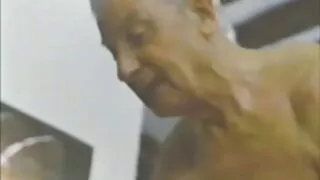 হর্নি ব্লন্ডি নিকি ক ...