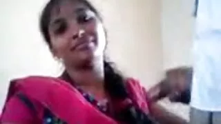সরু স্বর্ণকেশী বেশ্য ...