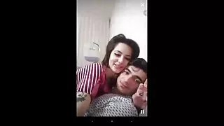 বড় নীচের কুত্তা ভ্য ...